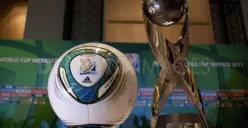 Trofi Piala Dunia U17 FIFA (Sumber : Twitter)