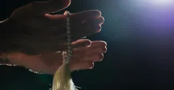 Ilustrasi malam Lailatul Qadar (Sumber : freepik)