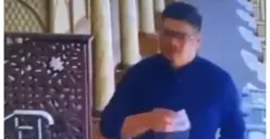 Astagfirullah!Viral Pria Ganti QRIS Kotak Amal Mesjid Blok M Square, Netizen:Mencuri Dengan Gaya