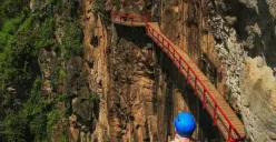 Cocok Bagi Penguji Adrenalin,Destinasi Wisata Gumuk Reco Sepakung Semarang Bisa Jadi Pilihan Tepat,Berani Coba?