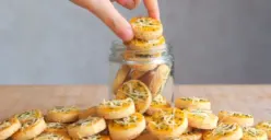 Resep Garlic Cheese Cookies, Biskuit Gurih untuk Isian Hampers Lebaran