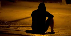 ilustrasi pria di China berlutut 21 Jam demi sang Mantan (Sumber : Pixabay)