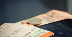 Ilustrasi boarding pass. (Sumber : Pexels)