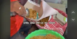 Kuliner tengah malam, Nasi Usus Semarang. (Sumber : tiktok/tukangreviewsemarang)