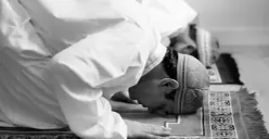 Ilustrasi ibadah sholat Idul Fitri. (Sumber : Freepik)