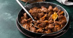 Rendang menjadi salah satu menu khas lebaran (Sumber : freepik)