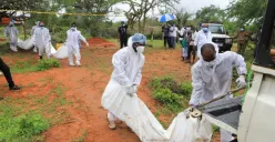 89 jasad yang diduga pengikut aliran sesat, Good News International Church, di Kenya. (Sumber : gazettengr.com)