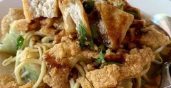 Mie Kopyok atau Mie Lontong, Makanan Khas Semarang Murah Meriah yang Wajib Dicoba