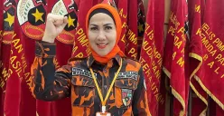 Venna Melinda, aktris yang kini merambah dunia politik. (Sumber : Instagram @vennamelindareal)
