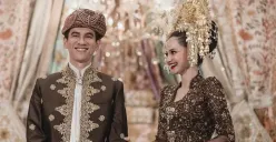 Pasangan Maulana Kasetra dan Enzy Storia yang menikah pada Sabtu, 20 Mei 2023. (Sumber : Instagram @thebridestory)