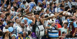 Suporter fanatik sepak bola di Argentina (Sumber : Twitter)