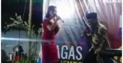 Meninggal setelah Nyanyi di Panggung, Kades Ambulu Jember Sempat Ungkap Kata Terakhir untuk Istrinya
