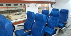 Kursi kereta kelas ekonomi di kereta diganti dengan yang lebih empuk. (Sumber : Twitter @fajarnugros)