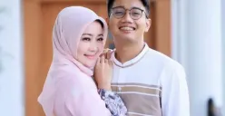 Atalia Praratya dan mendiang putranya, Emmeril Kahn Mumtadz. (Sumber : Instagram @ataliapr)