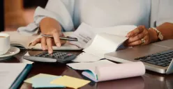 Ilustrasi pekerjaan admin sales (Sumber : freepik)