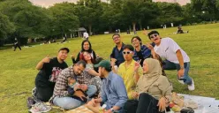 Liburan Bareng Ke Jepang, Tasya Farasya Dipuji Karena Pilhkan Kursi Pesawat buat Karyawan