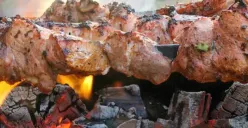WASPADA! 4 Bahaya Kebanyakan Mengonsumsi Daging Kambing Berlebih Saat Idul Adha