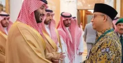 Anies Baswedan bagikan momen kebersamaan dengan Putra Mahkota Kerajaan Arab (Sumber : sumber : instagram @aniesbawedan)