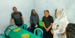 Wali Kota Semarang, Hevearita Gunaryanti Rahayu, melayat ke rumah Arsyad, fans JKT48 yang meninggal dunia saat menonton konser, Selasa 11 Juli 2023. (Sumber : Polrestabes Semarang)