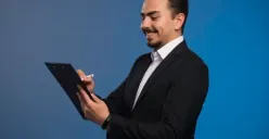 Ilustrasi | Waktu yang Tepat Untuk Kirim Berkas Lamaran Kerja (Sumber : Freepik/azerbaijan_stockers)