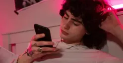 Segera Tinggalkan! Ternyata Ini 5 Kebiasaan yang Bisa Menghancurkan Masa Depan Anda