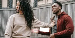 Mengenali Tanda-tanda Bahwa Hubunganmu Sudah Berakhir atau Tidak Dapat Diperbaiki