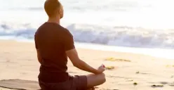 Ilustrasi | Kebiasaan yang dilakukan orang sukses di malam hari (Sumber : Freepik)