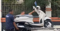 Viral Curhatan Netizen Ngaku Nyaman Beli Motor Cash Secara Online: Kalau Dealer Ribet (Sumber : Instagram/@bundsthetic)