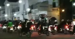 Konvoi Murid Baru PSHT Diwarnai Aksi Blayer Motor Keliling Semarang, Pengguna Jalan Sempat Resah