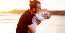 Tidak Hanya Perempuan, Pria Juga Bisa Mengalami Depresi Paska Persalinan, Ketahui Cara Mengatasinya!