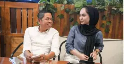 Dedi Mulyadi unggah foto bareng wanita cantik, warganet salfok akan hal ini (Sumber : instagram @dedimulyadi71)