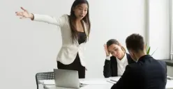 Ilustrasi | Cara Untuk Mengatasi Konflik di Tempat Kerja (Sumber : Freepik/yanalya)