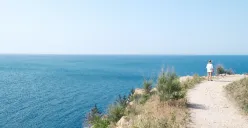 Ilustrasi | 9 tanda kamu seorang yang bijaksana. (Sumber : Pexels/Jenkin Shen)