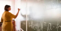 Kamu Lulusan Pendidikan? Tidak Melulu Jadi Guru, 6 Profesi Ini Juga Bisa Membawa Kesuksesan, Tertarik?