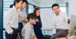 5 Cara Ampuh Supaya Kamu Jadi Pemimpin yang Dikagumi Tim, Ternyata Gampang Banget!