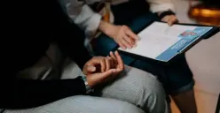 9 Informasi Penting yang Wajib Ditulis di CV, Pastikan Jangan Sampai Terlewat