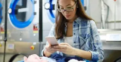 Tips Membuka Usaha Laundry dengan omset puluhan juta rupiah (Sumber : Freepik/pressfoto)