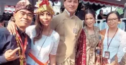 Ikut Upacara Bendera di Istana Negara, Cincin di Jari Nicholas Saputra Bikin Publik Galau (Sumber : Instagram/@kuyentertainment)