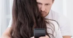 Disebut Rawan Terjadi Perselingkuhan, Lalu Bagaimana Cara Menjaga Hubungan Pernikahan Jarak Jauh?