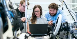 Masa Depan Cerah! Intip Keterampilan Engineer Kendaraan Listrik yang Perlu Dikuasai