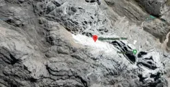 Citra satelit salju abadi di Puncak Jaya Wijaya Papua semakin kritis. (Sumber : Google Maps)