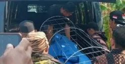 Seorang kiai bernama KH Asyari meninggal dunia setelah terserempet kereta di perlintasan Sapen, Penggaron, Pedurungan, Kota Semarang, Minggu 27 Agustus 2023. (Sumber : Instagram @informasiseputarsemarang)