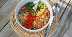 Cara Kreatif Mengolah Camilan Sehat dari Bahan Dasar Oat, dari Oatmeal Cookies Sampai Oat Bars Alami