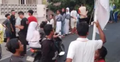 Terjadi kecelakaan tunggal di Jalan Tandang Ijen, Jomblang, Candisari, Kota Semarang, Selasa 29 Agustus 2023, seorang pria tewas setelah tergelincir di tanjakan. (Sumber : Instagram @infokejadiansemarang.new)