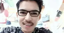 Warga menyaksikan saat Imam Masykur diseret oknum Paspampres yang mengaku Anggota (Sumber : Tiktok @imammasykur548)