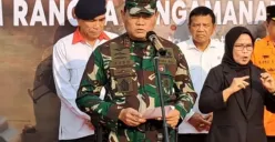 Panglima TNI pastikan proses hukum tiga oknum TNI terlibat penganiayaan dan pembunuhan Imam Masykur transparan, sidang berlangsug terbuka. (Sumber : PMJNews/Fajar)