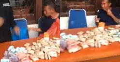 Pengemis Ditangkap Usai Pamer Alat Kelamin ke Ibu-ibu, Pas Digeledah Ternyata Simpan Uang Puluhan Juta (Sumber : Instagram/@memomedsos)