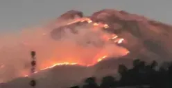 Kebakaran di lereng hutan Gunung Sumbing bagian barat pada Jumat 1 September 2023 malam sekitar pukul 18.38 WIB, semua jalur pendakian ditutup. (Sumber : Instagram @infoupdatejateng)