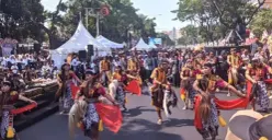 Perpisahan Ganjar Pranowo, Warga Disuguhi Makanan Gratis di Jalan Pahlawan Semarang