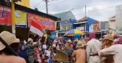 Angkat Tema Romusha, Aksi Peserta Karnaval Ini Bikin Publik Merinding: Keren Daripada Joget Nggak Jelas